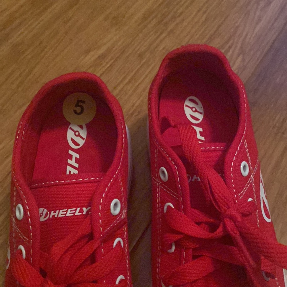 Red Heelys - Picture 5 of 7